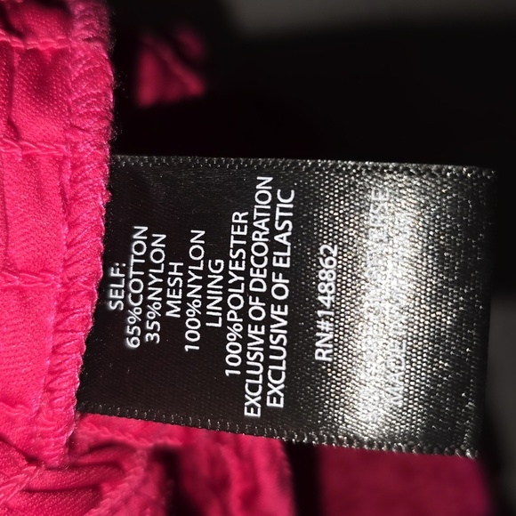 Torrid Lace Print Smocked Crop Top Pink Peacock Womens Size 4x NWT - Picture 6 of 12